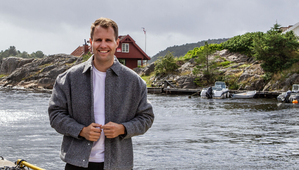 Østensen er oppvokst i Farsund, og trives med sjøen.
