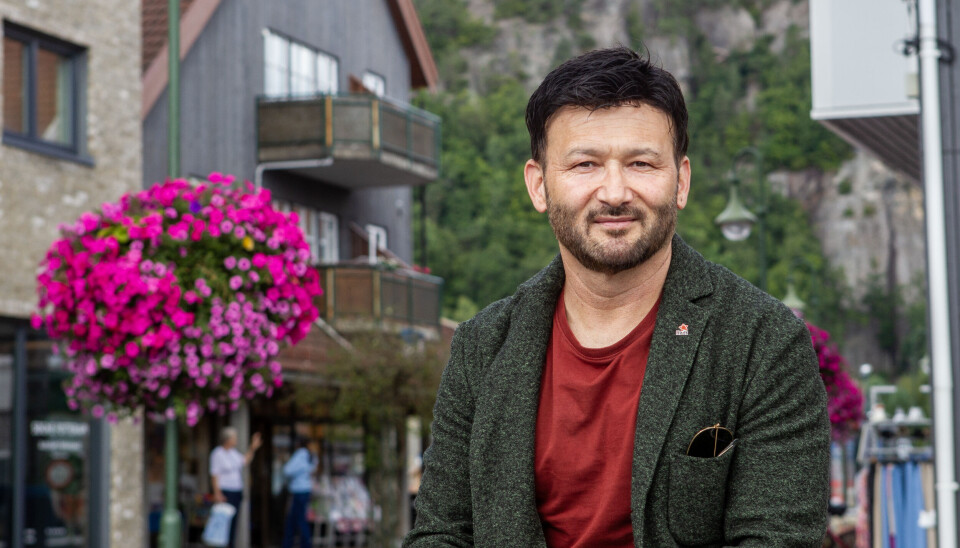 Lætif Akber vokste opp i en flyktningleir i Pakistan etter å ha flyktet fra Afganistan. Nå håper han på stortingsplass