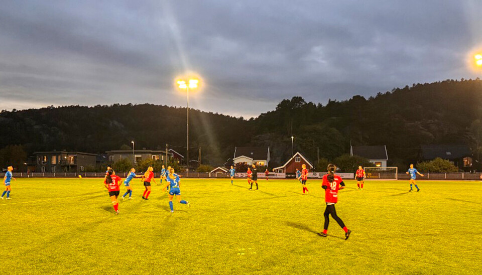 Seier i den jevne kampen mot bortelaget fra Arendal sikret Søgne-jentene tabelltoppen.